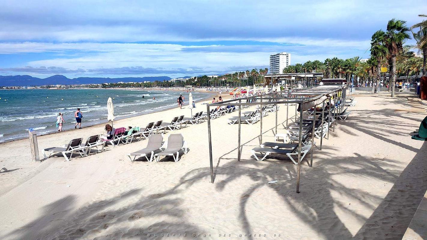Salou - Plage du Levant et Passeo Jacques 1er - 010.jpg